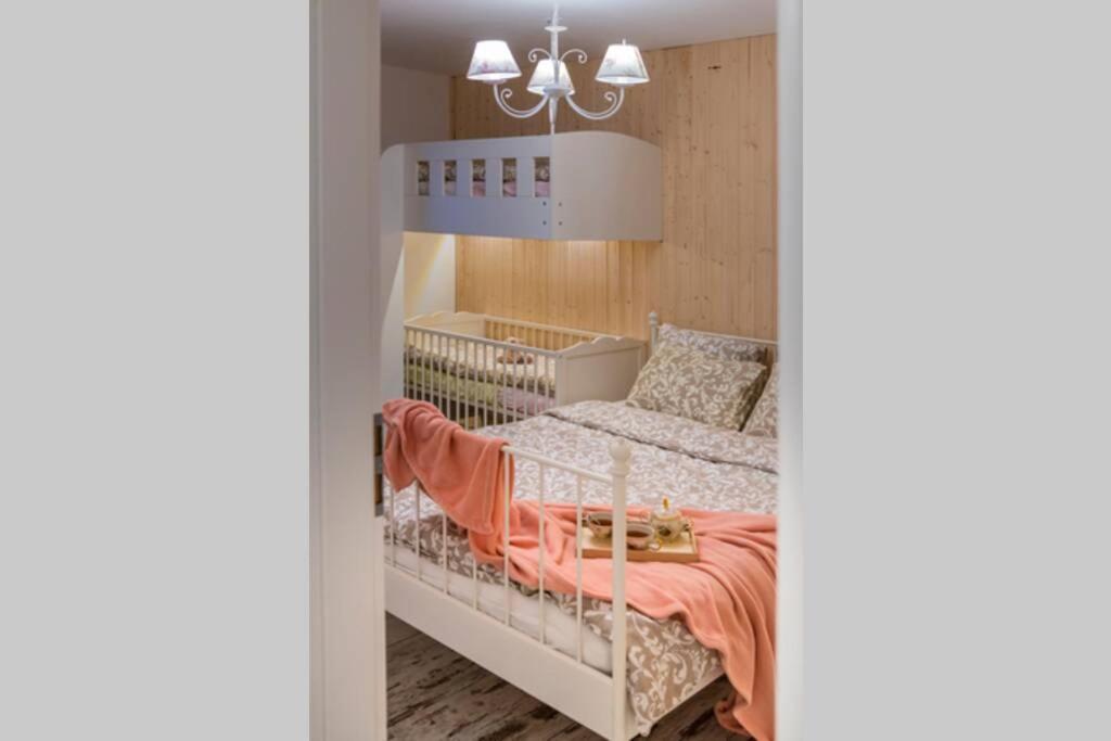 Provensalsky Rodinny Apartman Mandolina Bojnice Bagian luar foto
